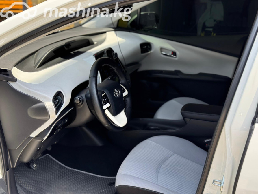 Toyota Prius IV (XW50) 1.8, 2017 Бишкек - сүрөт 4