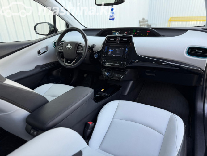 Toyota Prius IV Рестайлинг (XW50) 1.8, 2019 Бишкек - сүрөт 8