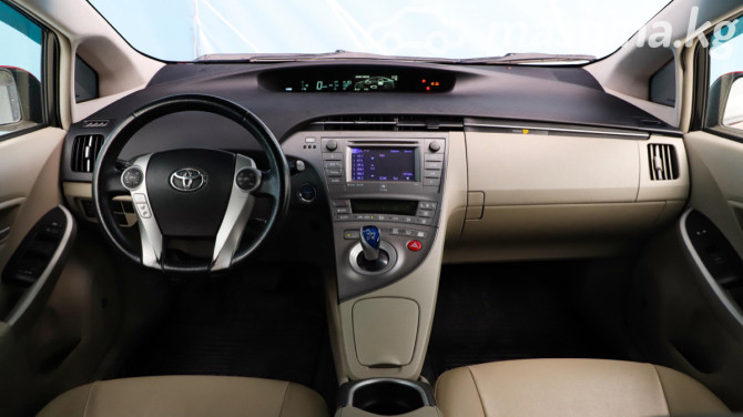 Toyota Prius III Рестайлинг (XW30) 1.8, 2012 Бишкек - сүрөт 8