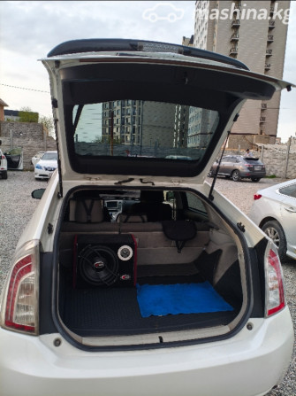 Toyota Prius III Рестайлинг (XW30) 1.8, 2015 Бишкек - сүрөт 5