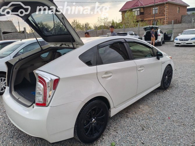 Toyota Prius III Рестайлинг (XW30) 1.8, 2015 Бишкек - сүрөт 3