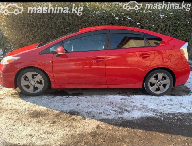 Toyota Prius III Рестайлинг (XW30) 1.8, 2015 Бишкек - сүрөт 3