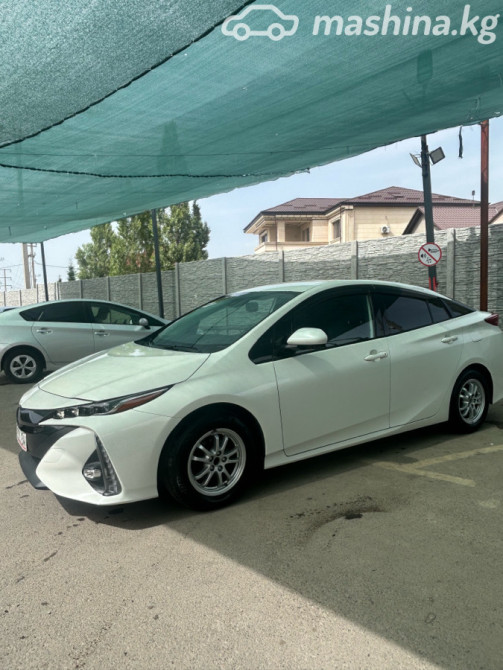Toyota Prius IV Рестайлинг (XW50) 1.8, 2020 Bishkek - photo 2