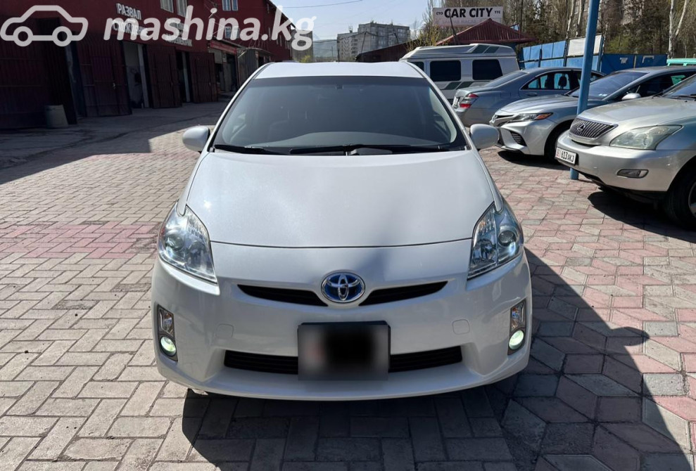 Toyota Prius III (XW30) 1.8, 2010 Бишкек - изображение 1