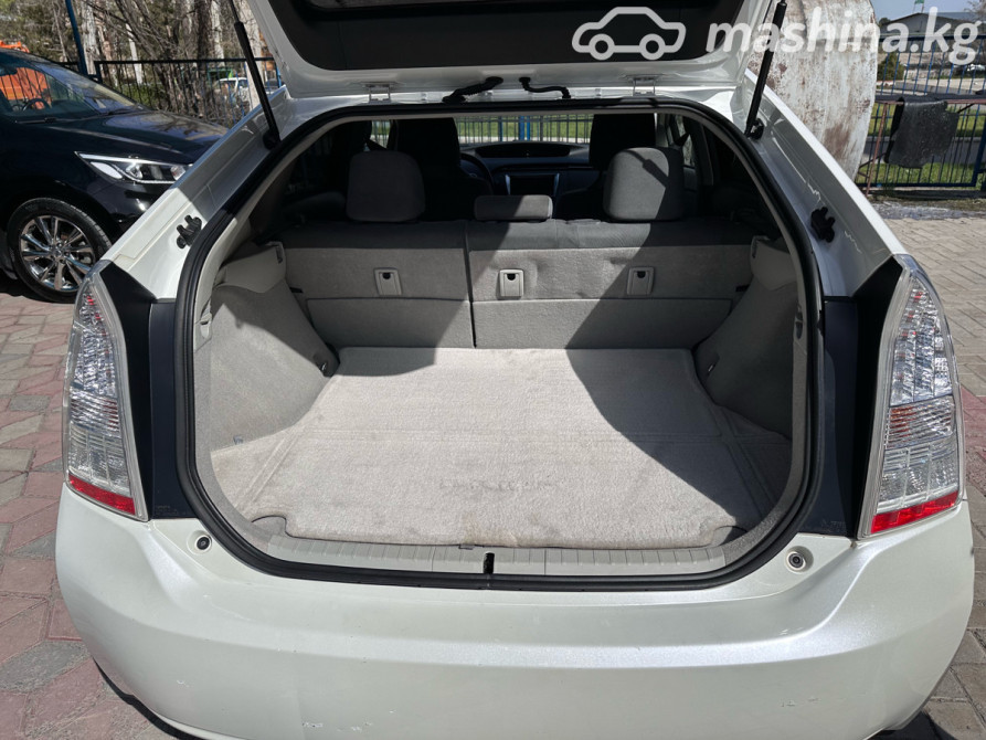 Toyota Prius III (XW30) 1.8, 2010 Бишкек - изображение 11