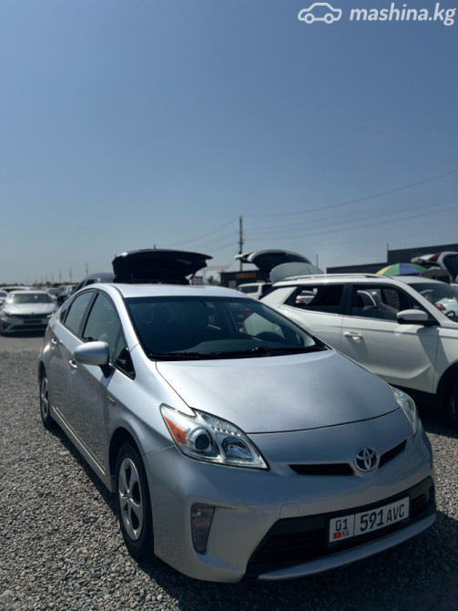 Toyota Prius III Рестайлинг (XW30) 1.8, 2012 Бишкек - изображение 1