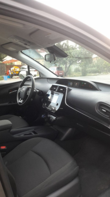 Toyota Prius IV Рестайлинг (XW50) 1.8, 2019 Bishkek - photo 9