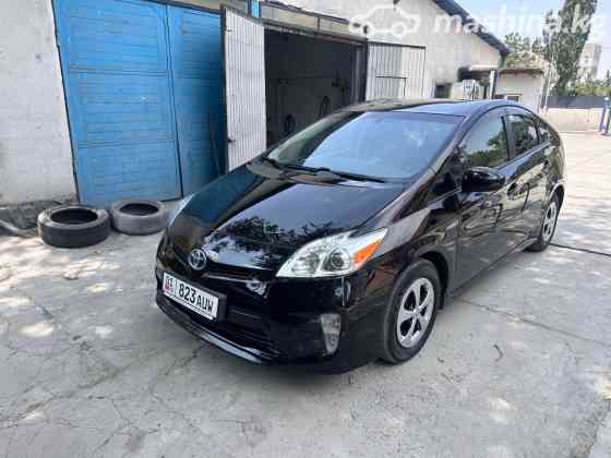 Toyota Prius III Рестайлинг (XW30) Plug-in Hybrid 1.8, 2015 Бишкек