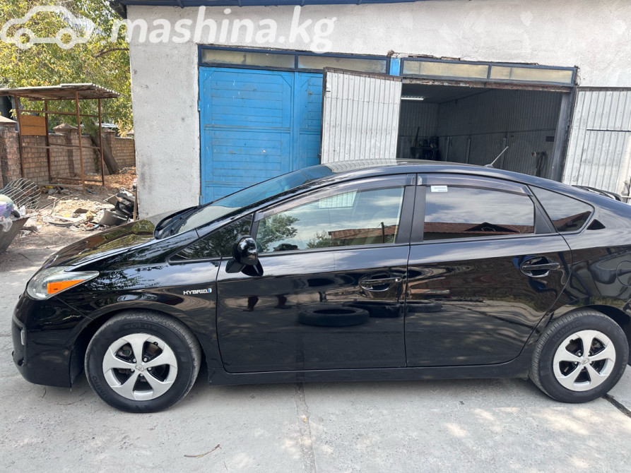 Toyota Prius III Рестайлинг (XW30) Plug-in Hybrid 1.8, 2015 Bishkek - photo 4
