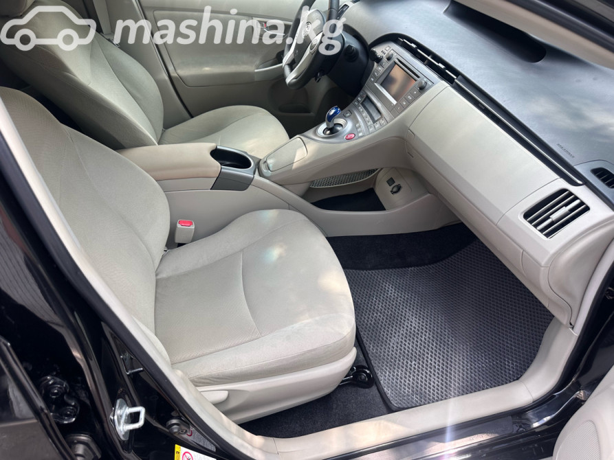 Toyota Prius III Рестайлинг (XW30) Plug-in Hybrid 1.8, 2015 Bishkek - photo 9