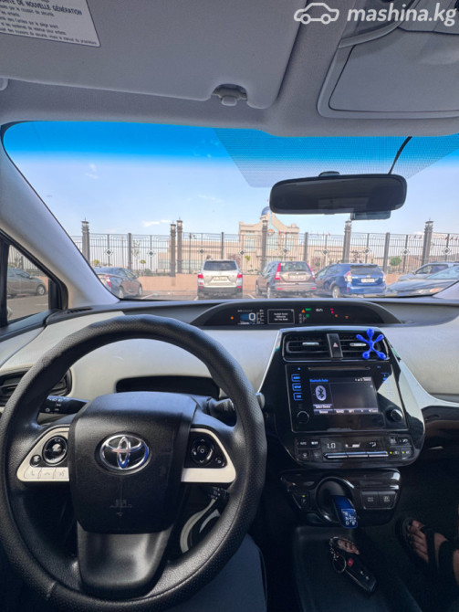 Toyota Prius IV (XW50) 1.8, 2016 Bishkek - photo 6
