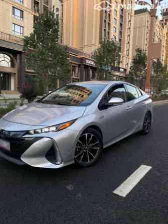 Toyota Prius IV Рестайлинг (XW50) 1.8, 2020 Бишкек