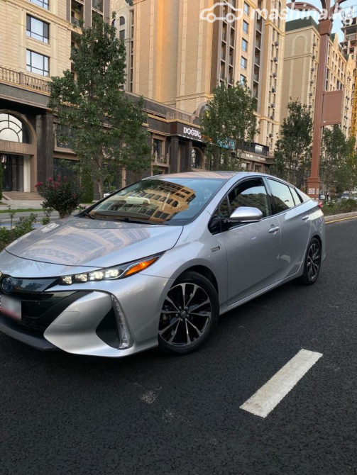 Toyota Prius IV Рестайлинг (XW50) 1.8, 2020 Bishkek - photo 1