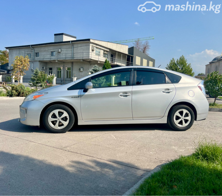 Toyota Prius III Рестайлинг (XW30) 1.8, 2012 Bishkek - photo 5