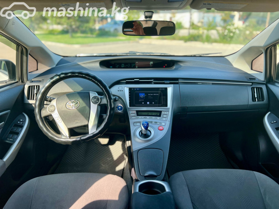 Toyota Prius III Рестайлинг (XW30) 1.8, 2012 Bishkek - photo 6