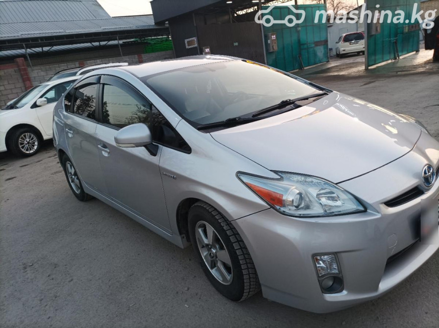 Toyota Prius III (XW30) 1.8, 2011 Bishkek - photo 10