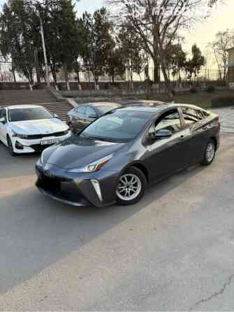 Toyota Prius IV Рестайлинг (XW50) 1.8, 2021 Бишкек