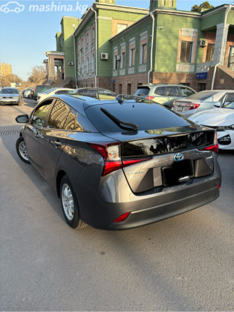 Toyota Prius IV Рестайлинг (XW50) 1.8, 2021 Бишкек - сүрөт 5
