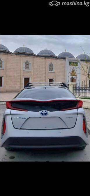 Toyota Prius IV Рестайлинг (XW50) 1.8, 2021 Бишкек - изображение 8