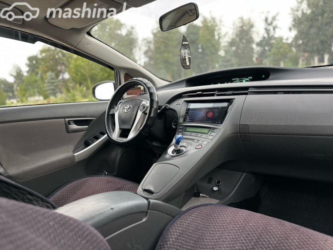 Toyota Prius III (XW30) 1.8, 2011 Бишкек - сүрөт 8