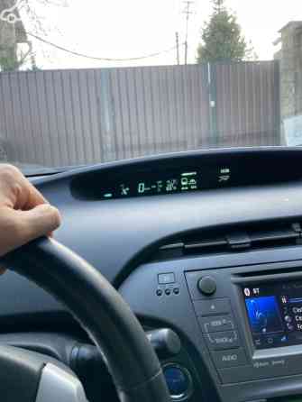 Toyota Prius III Рестайлинг (XW30) 1.8, 2013 Bishkek