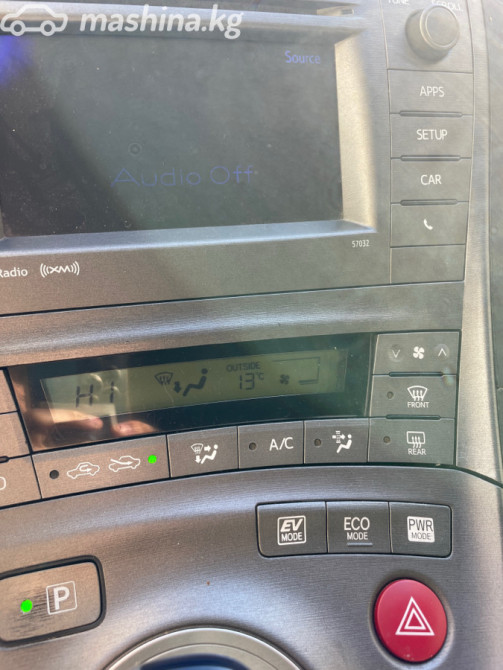 Toyota Prius III Рестайлинг (XW30) 1.8, 2013 Бишкек - изображение 4