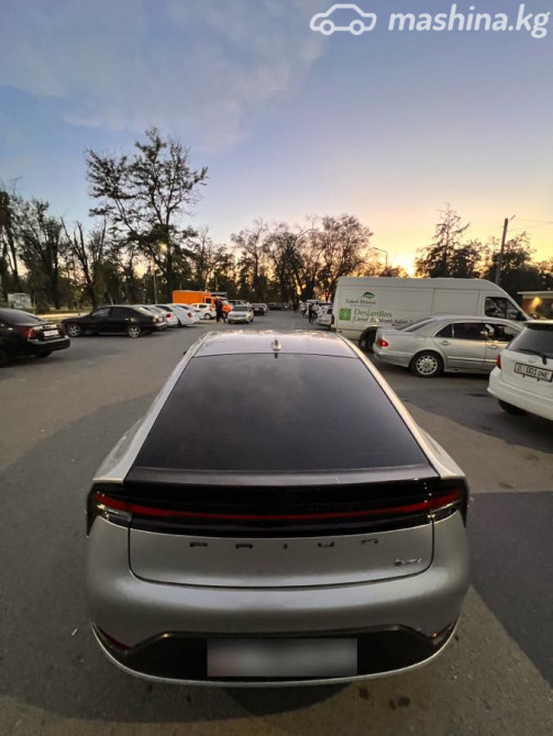 Toyota Prius V (XW60) 2.0, 2024 Бишкек - изображение 2