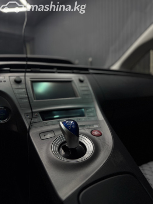 Toyota Prius III Рестайлинг (XW30) Plug-in Hybrid 1.8, 2013 Бишкек - изображение 11