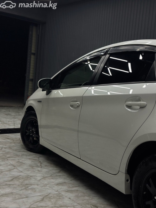 Toyota Prius III Рестайлинг (XW30) Plug-in Hybrid 1.8, 2013 Бишкек - изображение 5