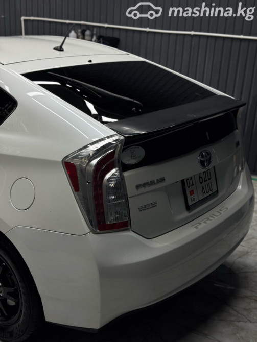Toyota Prius III Рестайлинг (XW30) Plug-in Hybrid 1.8, 2013 Бишкек - изображение 4