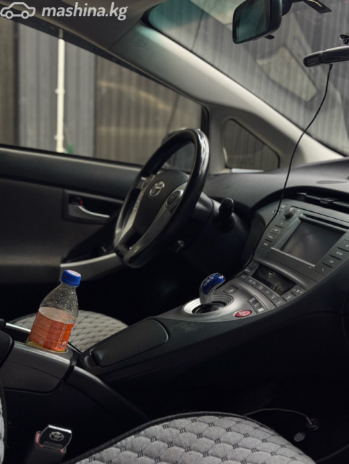 Toyota Prius III Рестайлинг (XW30) Plug-in Hybrid 1.8, 2013 Бишкек - изображение 9