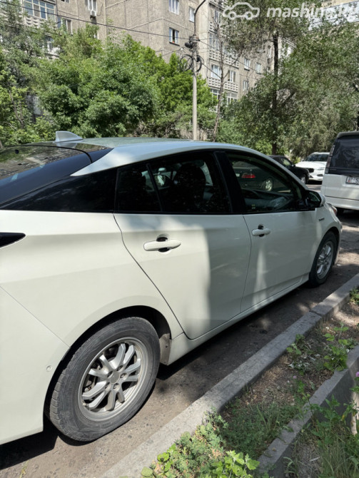 Toyota Prius IV Рестайлинг (XW50) 1.8, 2020 Бишкек - изображение 5