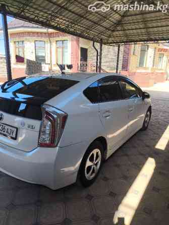 Toyota Prius IV (XW50) 1.8, 2016 Bishkek