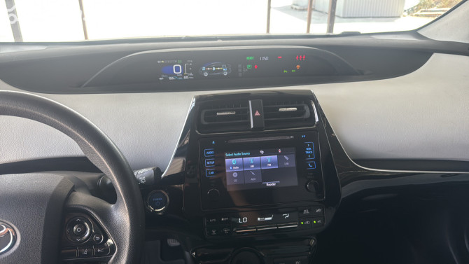 Toyota Prius IV Рестайлинг (XW50) 1.8, 2019 Бишкек - сүрөт 4