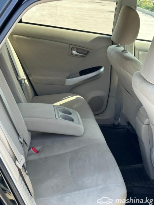 Toyota Prius III Рестайлинг (XW30) Plug-in Hybrid 1.8, 2013 Бишкек - изображение 8