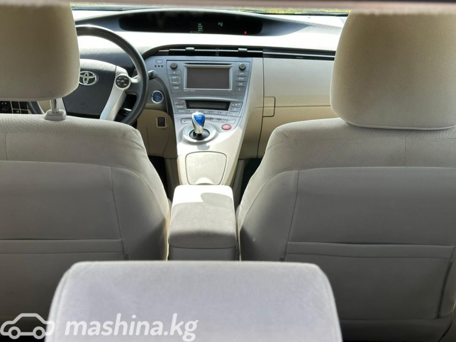 Toyota Prius III Рестайлинг (XW30) Plug-in Hybrid 1.8, 2013 Бишкек - изображение 2