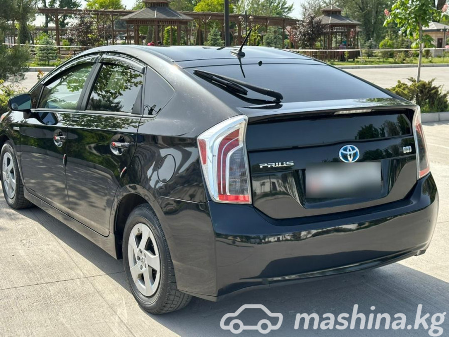 Toyota Prius III Рестайлинг (XW30) Plug-in Hybrid 1.8, 2013 Бишкек - изображение 3