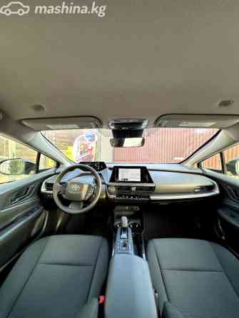 Toyota Prius V (XW60) PHV 2.0, 2024 Bishkek