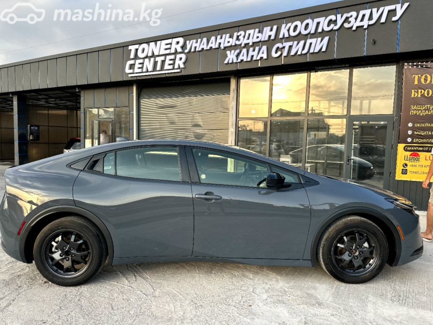 Toyota Prius V (XW60) PHV 2.0, 2024 Бишкек - изображение 5