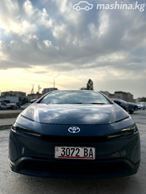 Toyota Prius V (XW60) PHV 2.0, 2024 Бишкек - изображение 2