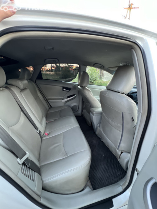 Toyota Prius III (XW30) 1.8, 2011 Bishkek - photo 5