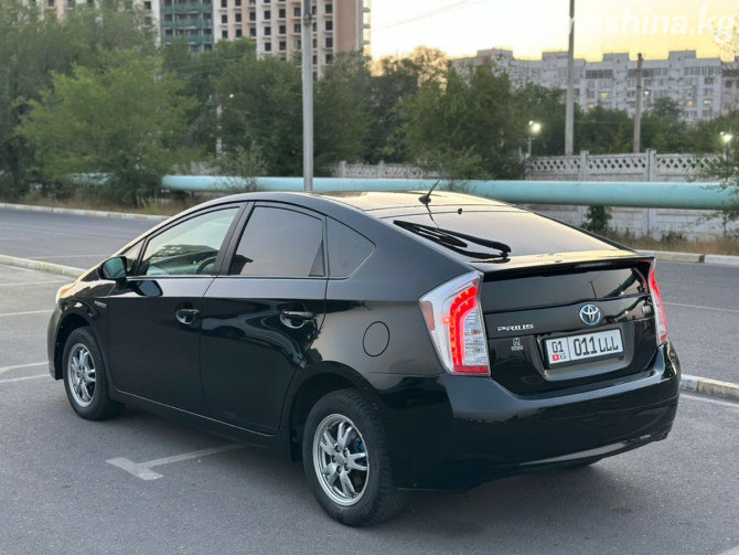 Toyota Prius III Рестайлинг (XW30) 1.8, 2014 Бишкек - сүрөт 4
