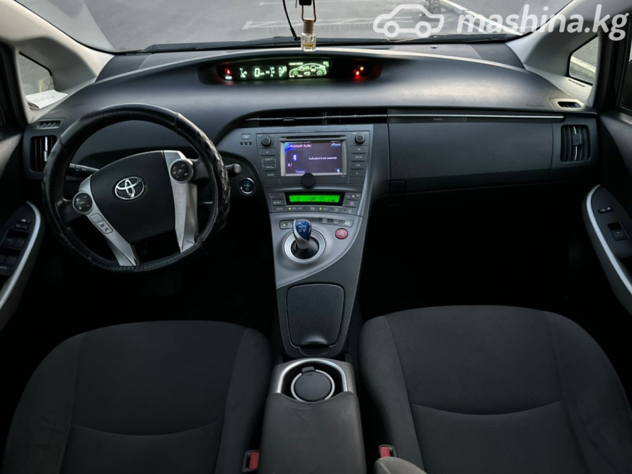 Toyota Prius III Рестайлинг (XW30) 1.8, 2014 Бишкек - изображение 3