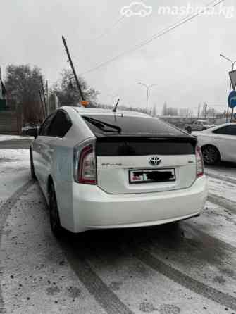 Toyota Prius III Рестайлинг (XW30) Plug-in Hybrid 1.8, 2015 Bishkek