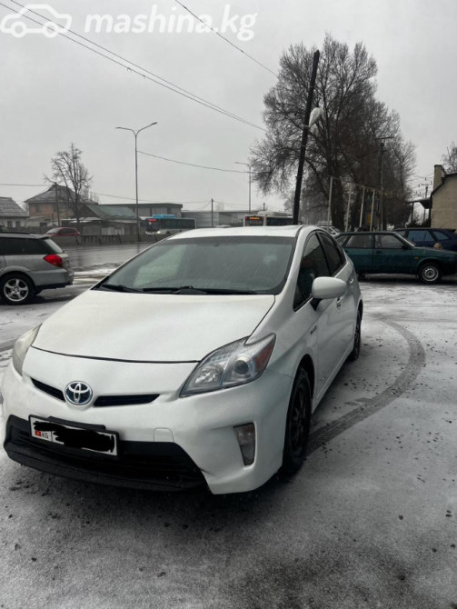 Toyota Prius III Рестайлинг (XW30) Plug-in Hybrid 1.8, 2015 Бишкек - сүрөт 1
