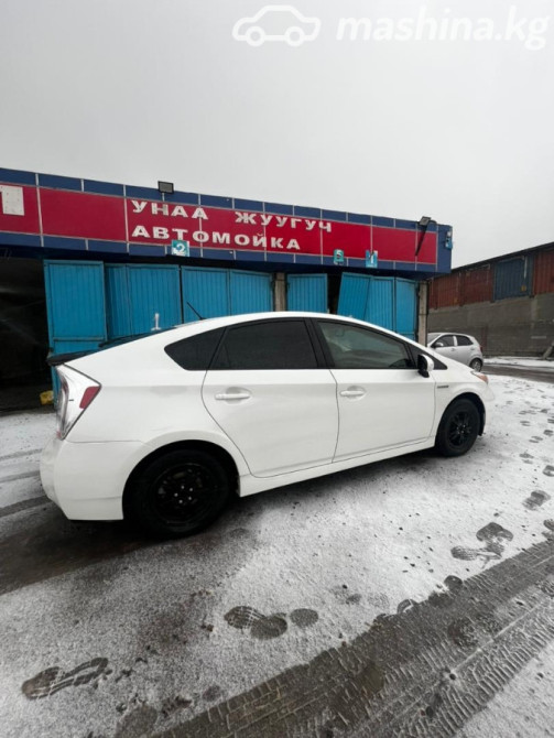 Toyota Prius III Рестайлинг (XW30) Plug-in Hybrid 1.8, 2015 Бишкек - сүрөт 3
