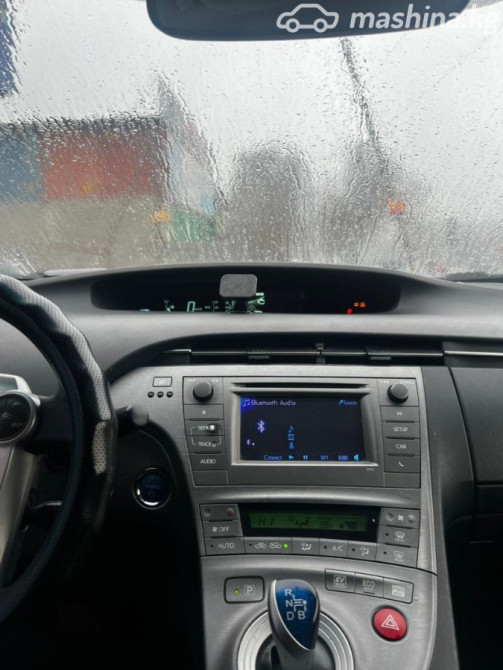 Toyota Prius III Рестайлинг (XW30) Plug-in Hybrid 1.8, 2015 Бишкек - сүрөт 5