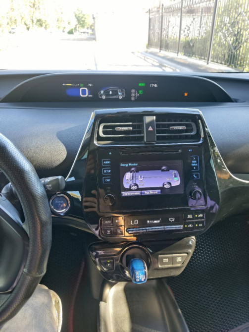 Toyota Prius IV (XW50) 1.8, 2016 Бишкек - изображение 8