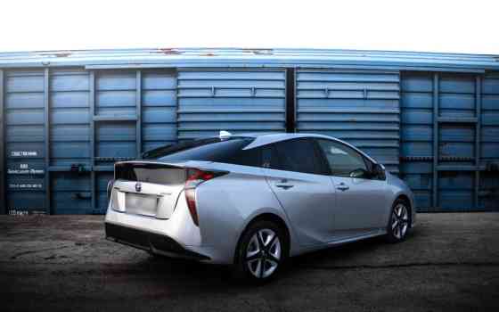 Toyota Prius IV (XW50) 1.8, 2016 Bishkek