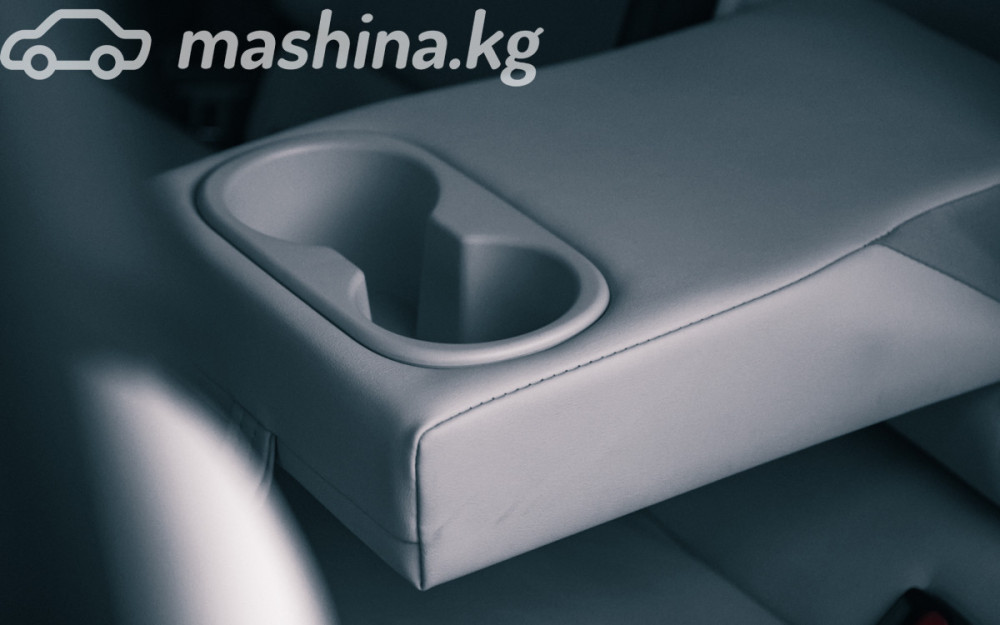 Toyota Prius IV (XW50) 1.8, 2016 Bishkek - photo 6